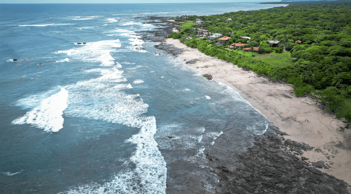 Playa Negra (Cahuita)